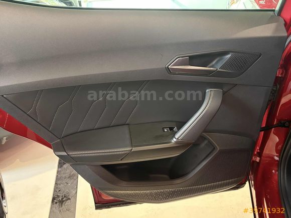 | UNIQ AUTO | 2023 CUPRA FORMENTOR 4X4 BREMBO BUCKET