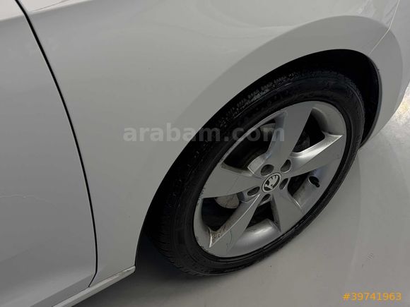 | UNIQ AUTO | 2016 SKODA RAPID STYLE OTOMATIK