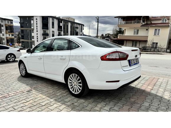2013 FORD MONDEO BAKIMLI MOTOR YENİ REKTİFİYE SORUNSUZ