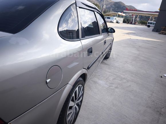Sahibinden Opel Vectra 1.8 CD 1996 Model