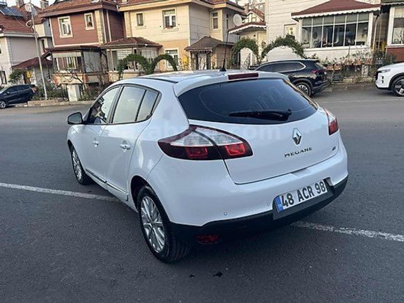 2015_MODEL_HATASIZ_OTOMATİK_120 BIN KM'DE