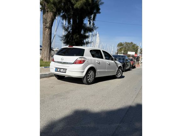 Memurdan Temiz Kullanılmış Opel Astra H