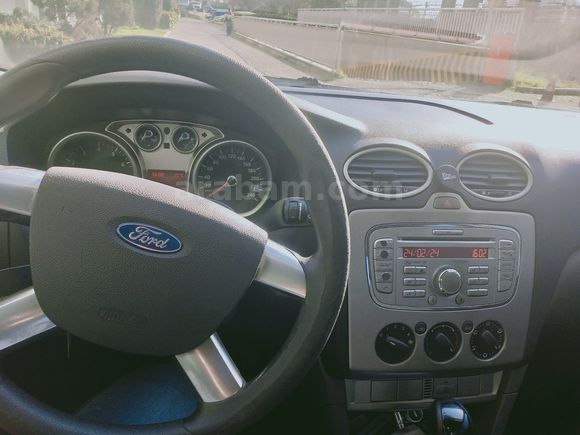 Sahibinden Düşük Km Temiz Ford Focus 1.6 Trend  2009 Model