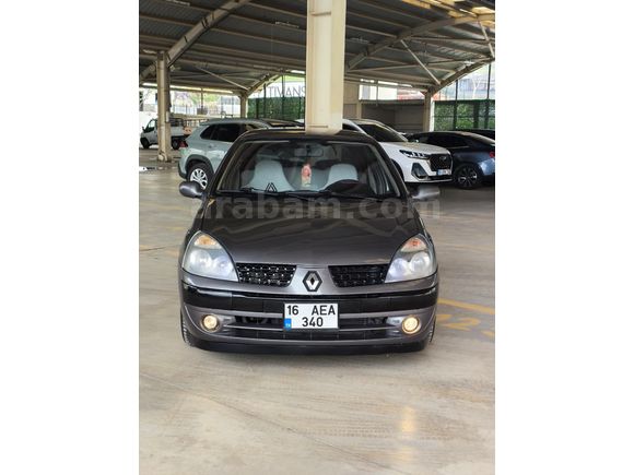 Sahibinden Renault Clio 1.4 Privilege 2002 Model  245.000 km Füme