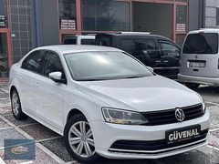GÜVENAL OTO DAN 2015 VW JETTA DSG 145.000 KM YENİ KASA BOYASIZ