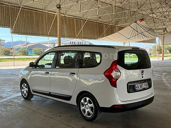 DEĞİŞENSİZ TEMİZ 7 KİŞİLİK LODGY