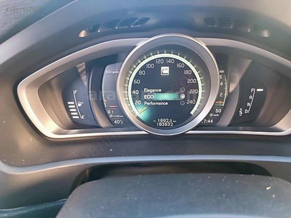 Volvo v40....