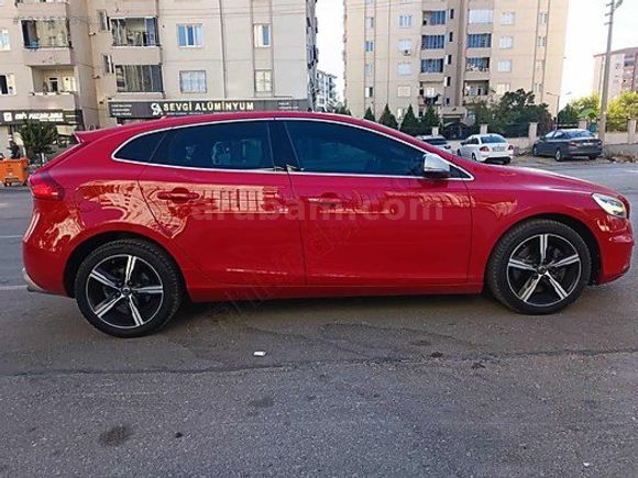 Volvo v40....