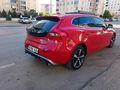 Volvo v40....