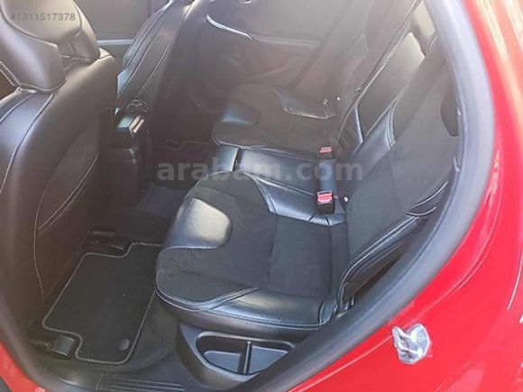 Volvo v40....