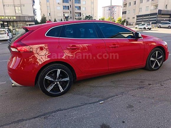 Volvo v40....