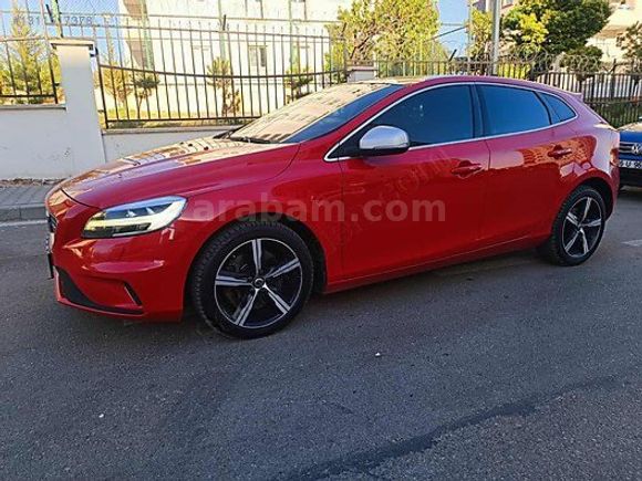 Volvo v40....