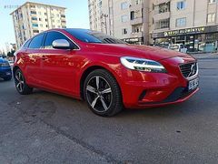 Volvo v40....