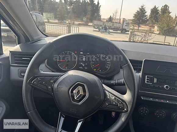 YETKİLİ BAYİ'DEN RENAULT CLIO 1.0 TCE JOY 90 HP