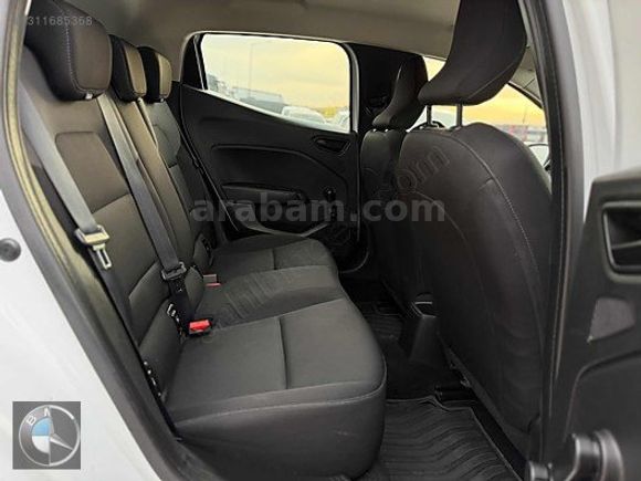 ŞEVİKLERDEN 2022 MODEL RENAULT CLİO 1.0 TCE OTOMATİK BOYASIZZ.