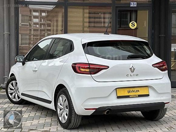 ŞEVİKLERDEN 2022 MODEL RENAULT CLİO 1.0 TCE OTOMATİK BOYASIZZ.