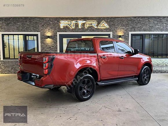 2025 ISUZU D-MAX 1.9D 4x4 V-CROSS / HATASIZ / %20 KDV'Lİ