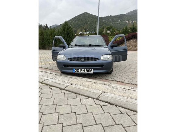Sahibinden Ford Escort 1.6 CLX 1999 Model 