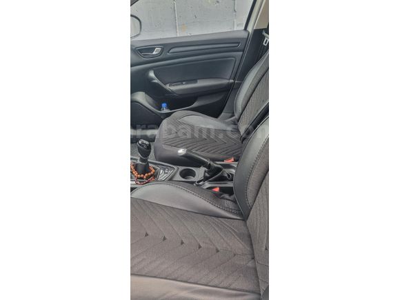 Sahibinden Renault Megane 1.6 Joy 2019 Model