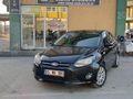 Galeriden Ford Focus 1.6 Ti-VCT Titanium 2012 Model Van
