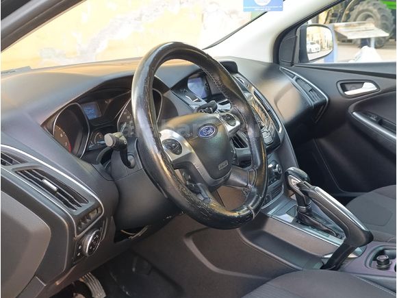 Galeriden Ford Focus 1.6 Ti-VCT Titanium 2012 Model Van