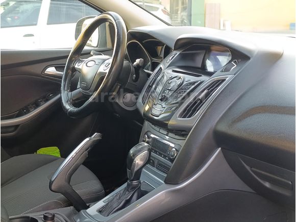 Galeriden Ford Focus 1.6 Ti-VCT Titanium 2012 Model Van