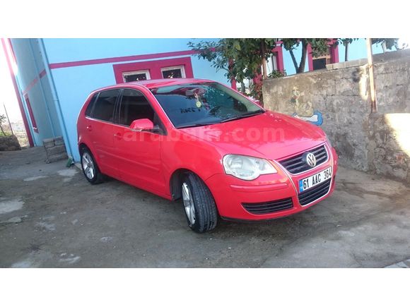 Sahibinden Volkswagen Polo 1.4 Trendline 2006 Model  230.000 km Kırmızı