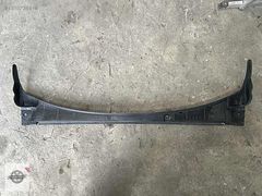 Megane 4 cam önü alt plastiği 668118966R