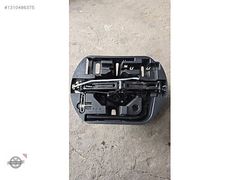 Renault Megane 4 Orijinal / Kriko Yuvası