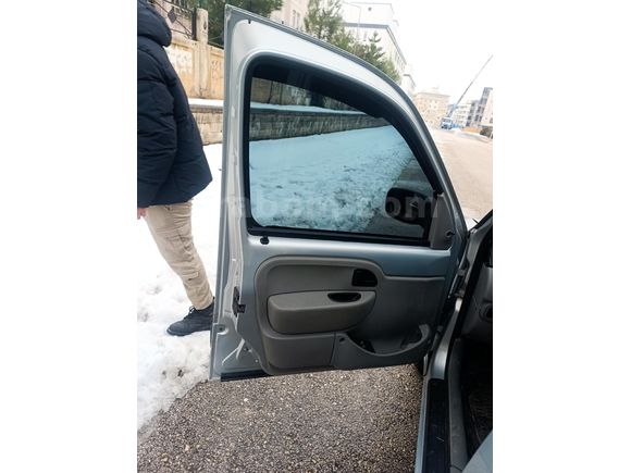 Sahibinden Renault Kangoo Multix 1.5 dCi Authentique 2005 Model
