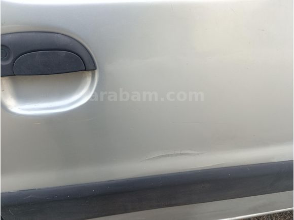 Sahibinden Renault Kangoo Multix 1.5 dCi Authentique 2005 Model