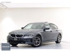 ÖZTORUN OTO - 2022 - BMW - 320i Sedan -Sport Line