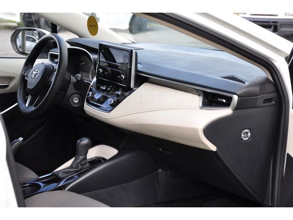 BİLENLER OTO'DAN 2019 COROLLA TEMİZ DÜŞÜK KM'Lİ YAKIT CİMRİSİ