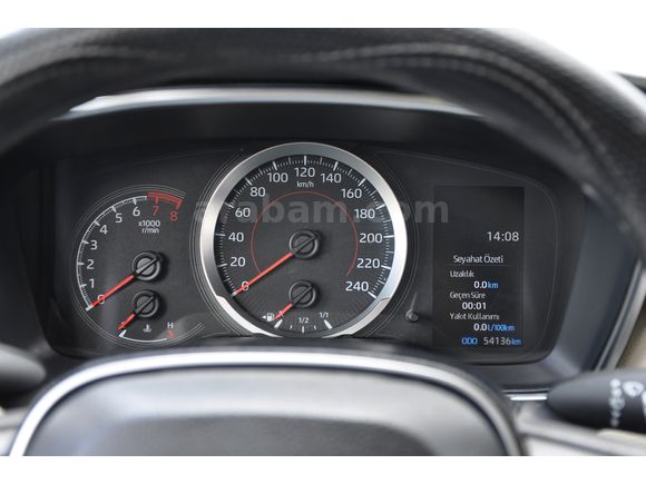 BİLENLER OTO'DAN 2019 COROLLA TEMİZ DÜŞÜK KM'Lİ YAKIT CİMRİSİ