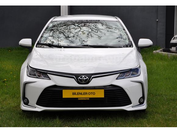 BİLENLER OTO'DAN 2019 COROLLA TEMİZ DÜŞÜK KM'Lİ YAKIT CİMRİSİ