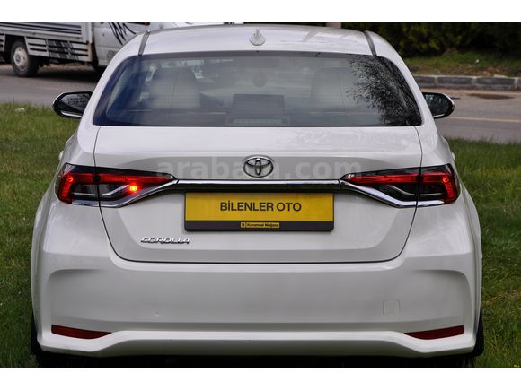 BİLENLER OTO'DAN 2019 COROLLA TEMİZ DÜŞÜK KM'Lİ YAKIT CİMRİSİ