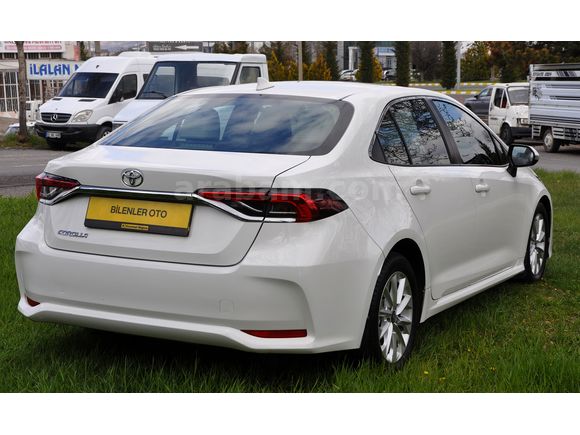 BİLENLER OTO'DAN 2019 COROLLA TEMİZ DÜŞÜK KM'Lİ YAKIT CİMRİSİ