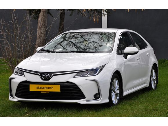 BİLENLER OTO'DAN 2019 COROLLA TEMİZ DÜŞÜK KM'Lİ YAKIT CİMRİSİ