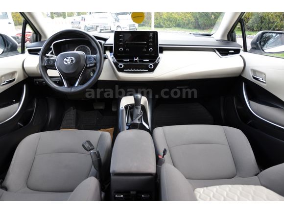 BİLENLER OTO'DAN 2019 COROLLA TEMİZ DÜŞÜK KM'Lİ YAKIT CİMRİSİ