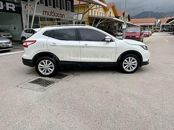 2015 KAŞKAYİ 1.5DCİ TEKNA SKYPACK CAMTAVANLI 172000km DE