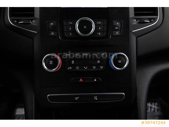 YARDIMCAR RENAULT MEGANE 2024 JOY COMFORT EDC