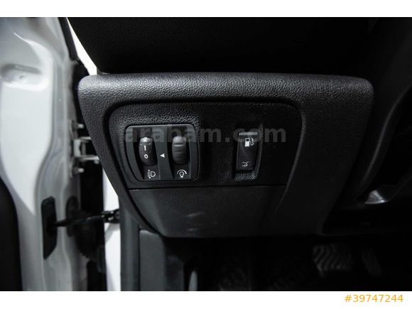 YARDIMCAR RENAULT MEGANE 2024 JOY COMFORT EDC
