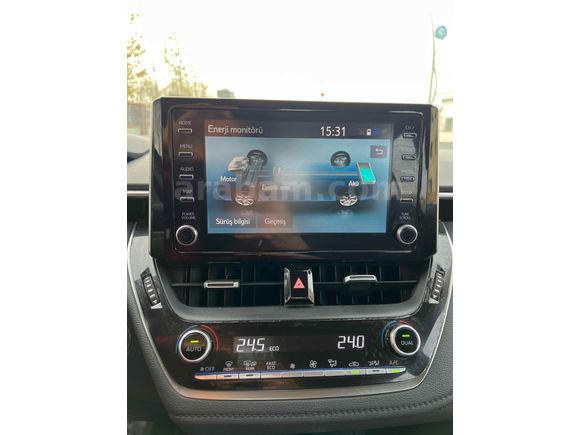TEMİZ TOYOTA COROLLA HİBRIT 2019 