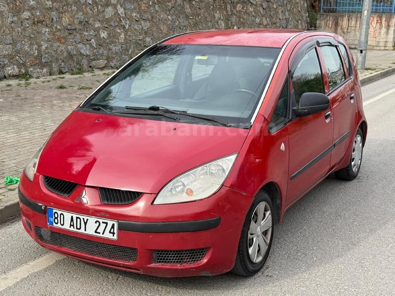 Galeriden Mitsubishi Colt 1.1 Inform 2005 Model Kocaeli 254.000 km Kırmızı