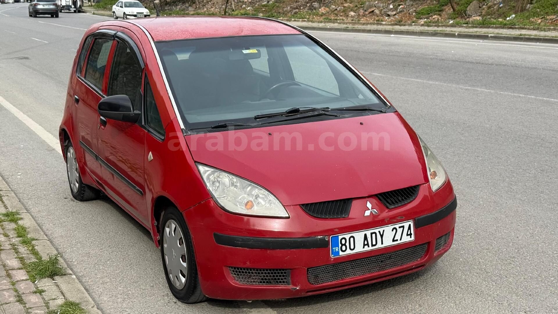 Galeriden Mitsubishi Colt 1.1 Inform 2005 Model Kocaeli 254.000 km Kırmızı 7