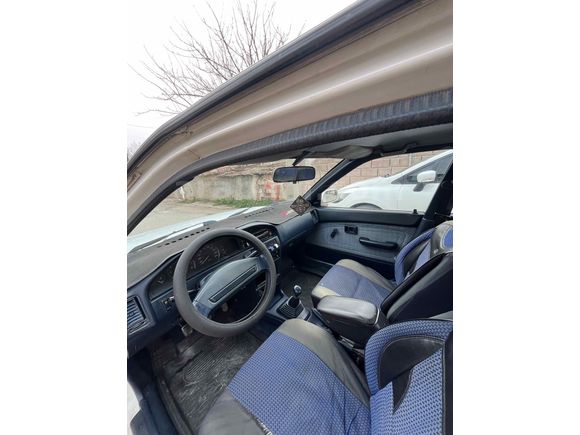 Sahibinden Toyota Corolla 1.6 XL 1990 Model 