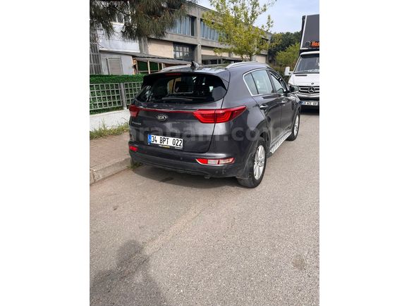 ALBAYRAK OTO'DAN DÜŞÜK KM 'Lİ 2018 MODEL KİA SPORTAGE