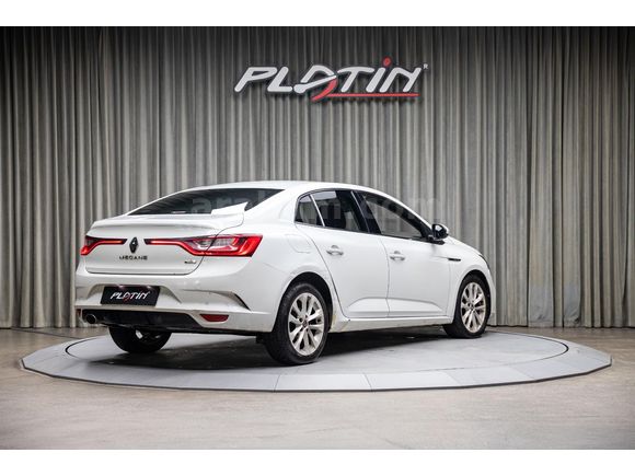 2018 RENAULT MEGANE 1.2 TCE ICON