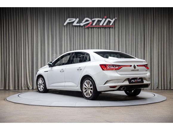 2018 RENAULT MEGANE 1.2 TCE ICON