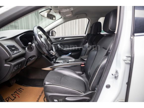 2018 RENAULT MEGANE 1.2 TCE ICON